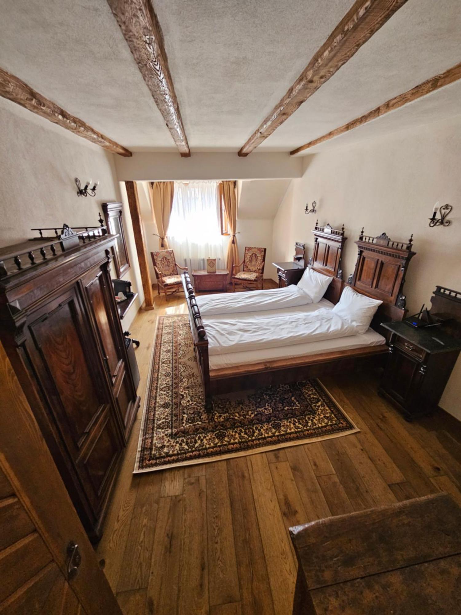 The Throne - M Museum Hotel Sighişoara Exteriér fotografie